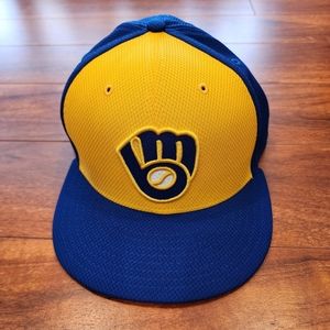 New Era Blue/Gold Milwaukee Brewers Fitted Hat Size 7 3/4 (61.5 cm)
